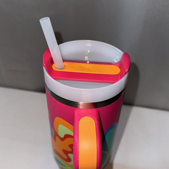 Stanley 30oz Adventure Quencher H2.0 Flowstate
Tumbler - Picture 5 of 7